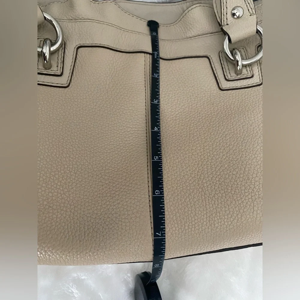 Coach Pebble Stone Leather Purse Medium bag. - Picture 8 of 9